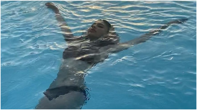 Mouni Roy Is Looking Like A Mermaid In The Latest Swimming Snap.