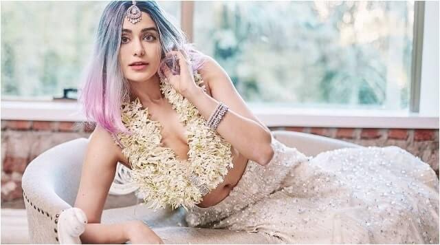 Adah Sharma Looking Sensuous As She Goes Topless And Mogra Flowers Doing Needful