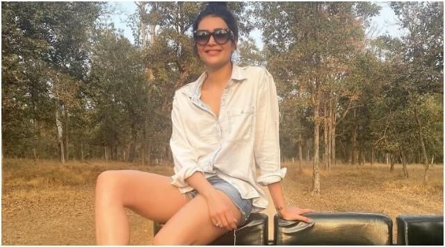 Karishma Tanna’s Mood Is All About Happiness And Cuteness As She Takes A Safari Ride.