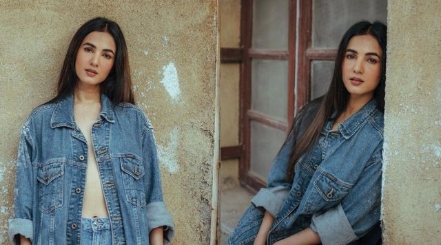 Sonal Chauhan Beating The Monday Blues With These Amazing Pictures In Denim.