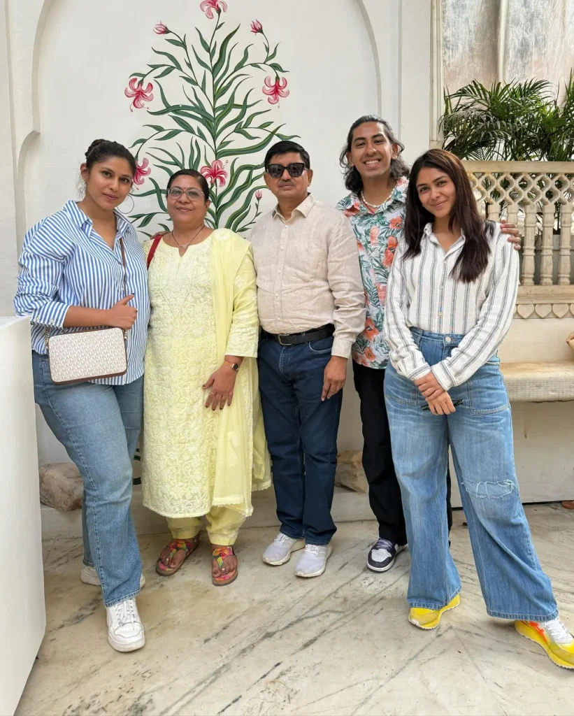 Mruanl thakur in jeans with family 