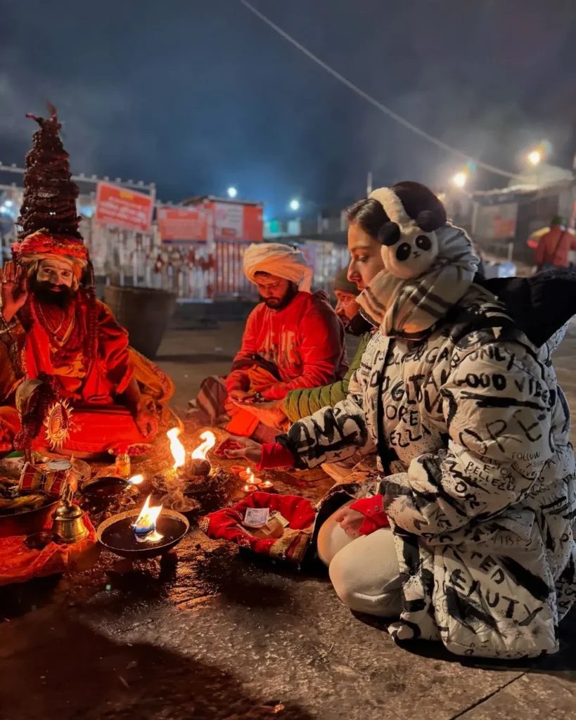 Sara ali khan praying to Mahadev